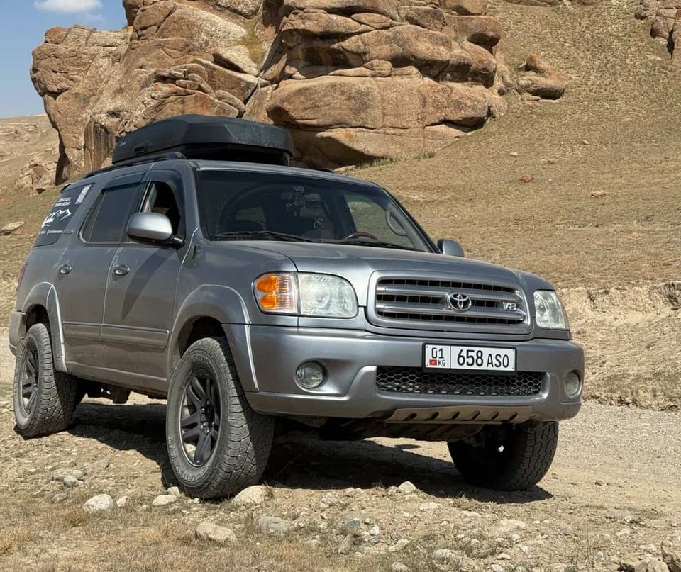 Toyota Sequoia 2003